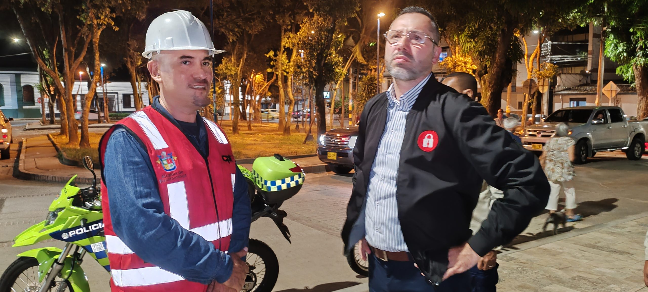 El alcalde de Bucaramanga llegó a supervisar las obras de alumbrado público al parque Romero
