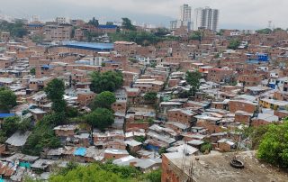 Las últimas lluvias que cayeron sobre la ciudad, afectaron algunos barrios, entre ellos La Feria