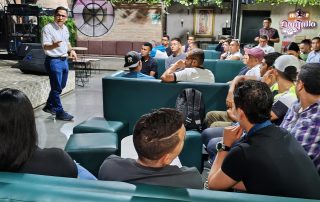El director de la entidad inició la charla de prevención a los administradores de lugares nocturnos.