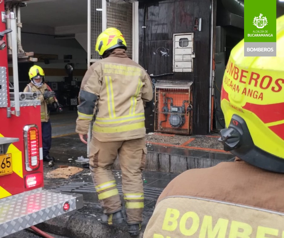 Bomberos atendió emergencia en una panadería del barrio Ricaurte