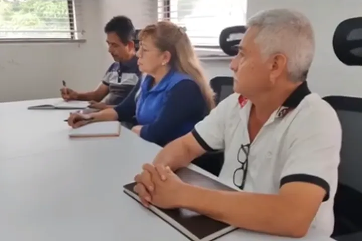 Reunión con lideres y voceros del parque Romero