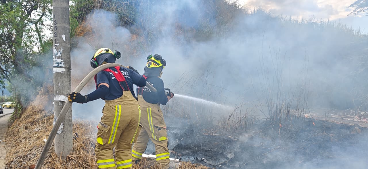 Bomberos de Bucaramanga ha atendido 81 emergencias durante agosto